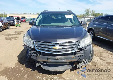 2015 Chevrolet Traverse 1Lt z USA, uszkodzony, nr VIN 1GNKVGKD1FJ372475